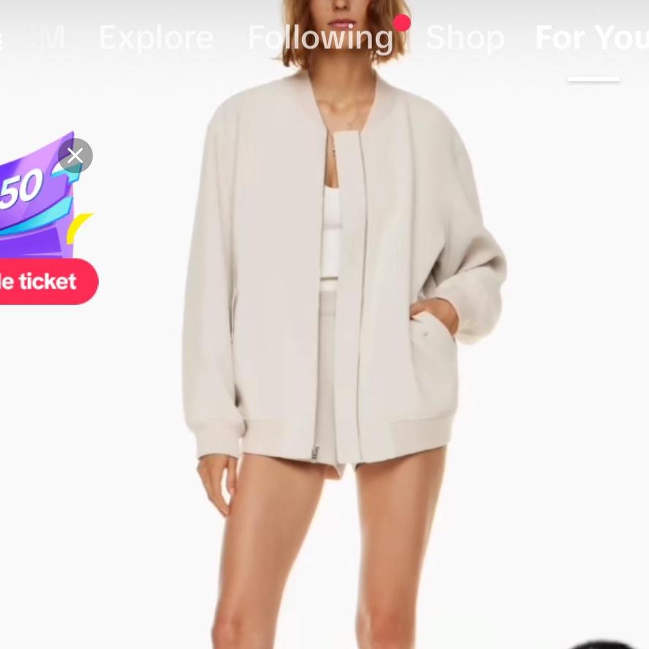 item listed by giascloset1