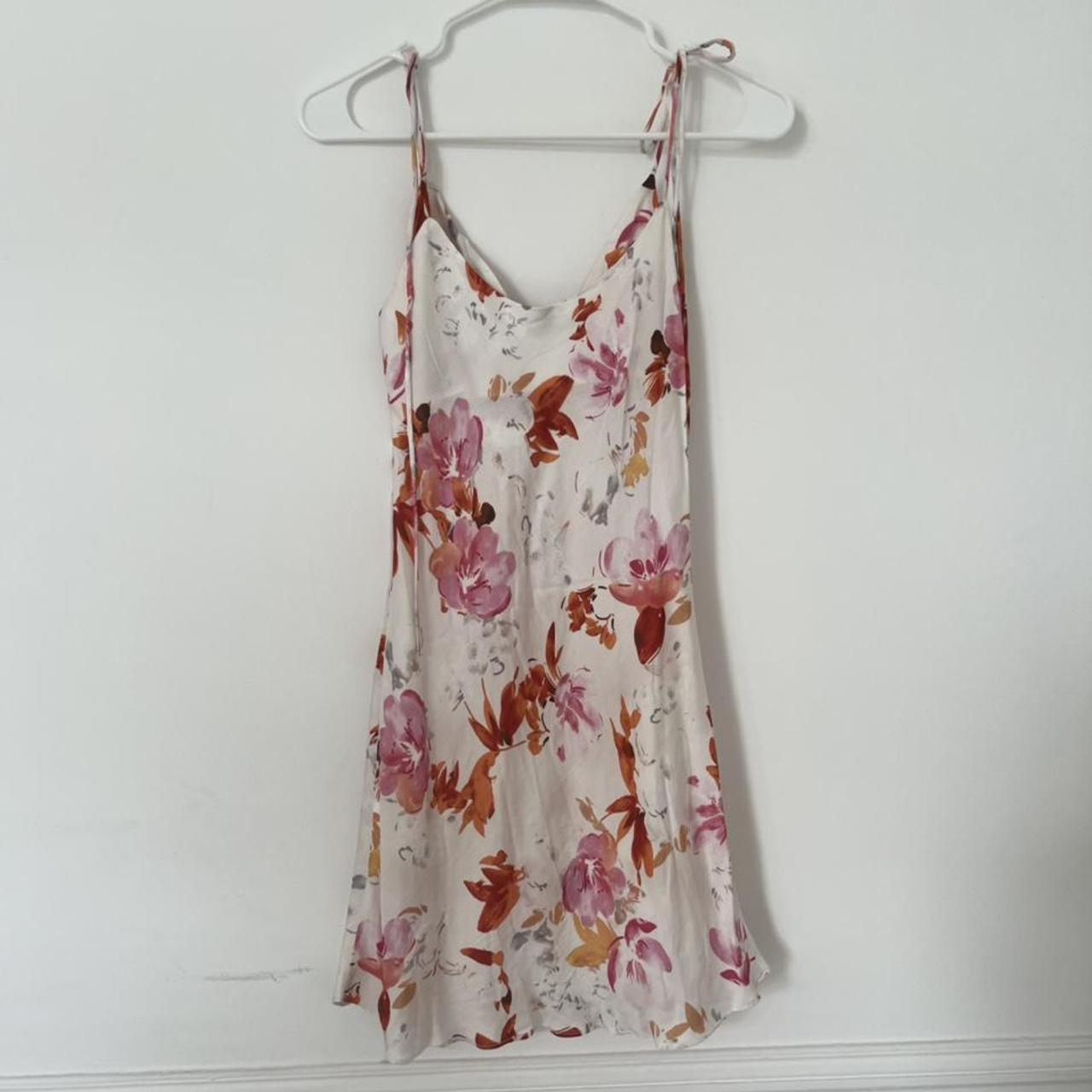 Zara Floral Safia Silk Slip Dress Size S, runs... Depop