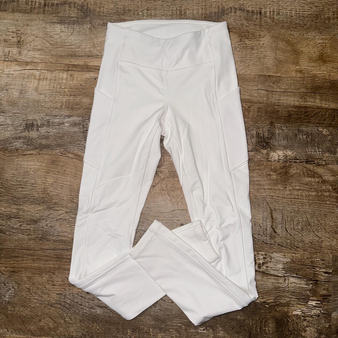 White lululemon leggings