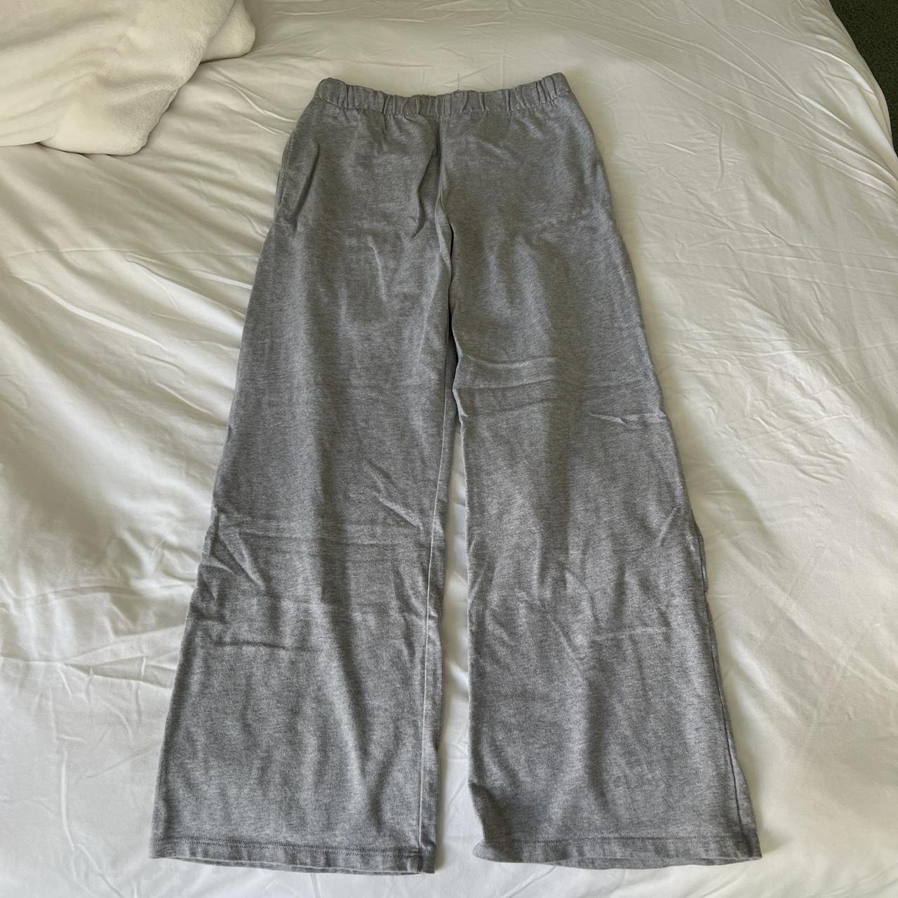 Brandy Melville ANASTASIA SWEATPANTS One size... Depop