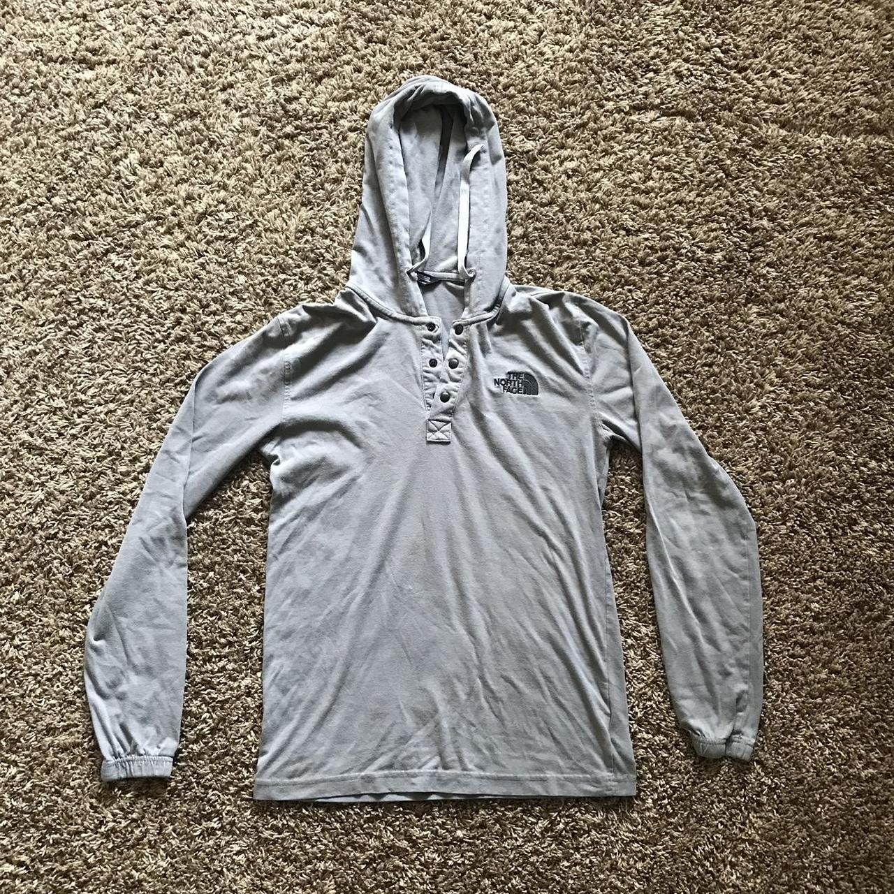 The North Face hoodie SMALL fits like a medium Depop