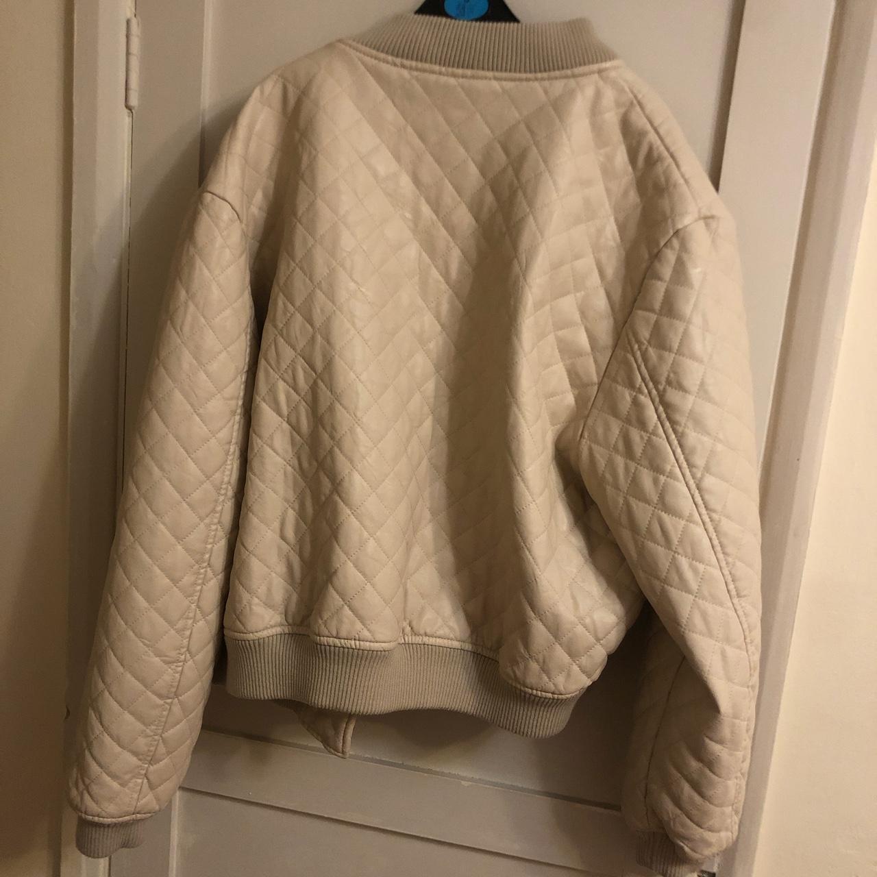 River Island Women's Cream Jacket Depop