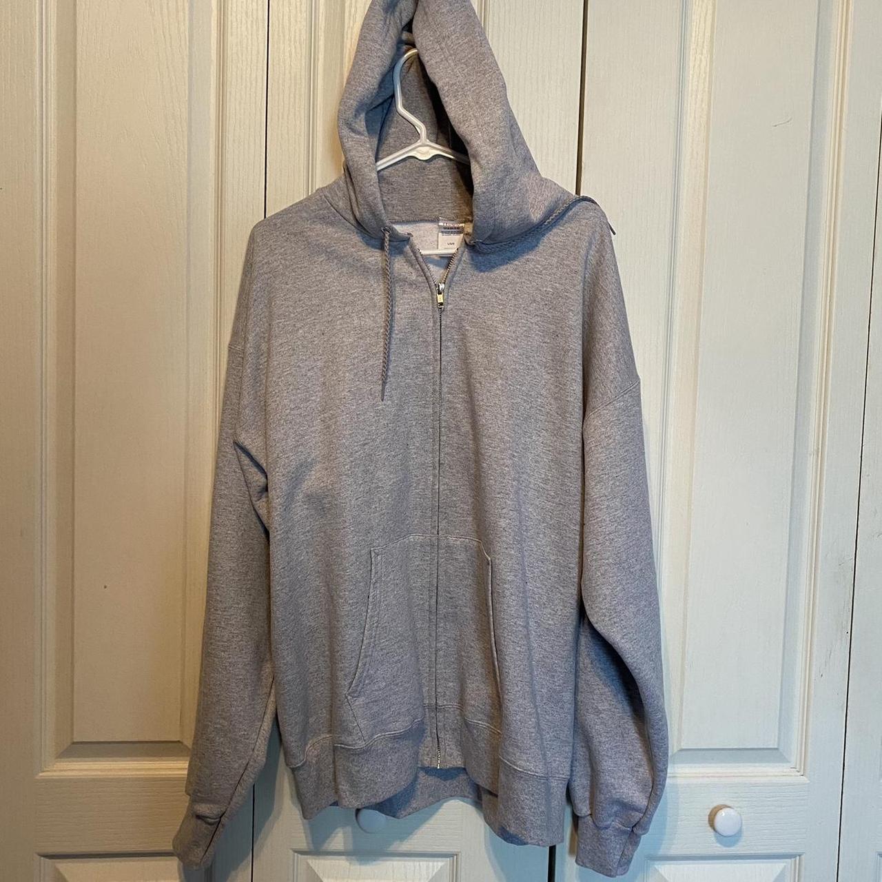 Hanes Women's Grey Hoodie | Depop