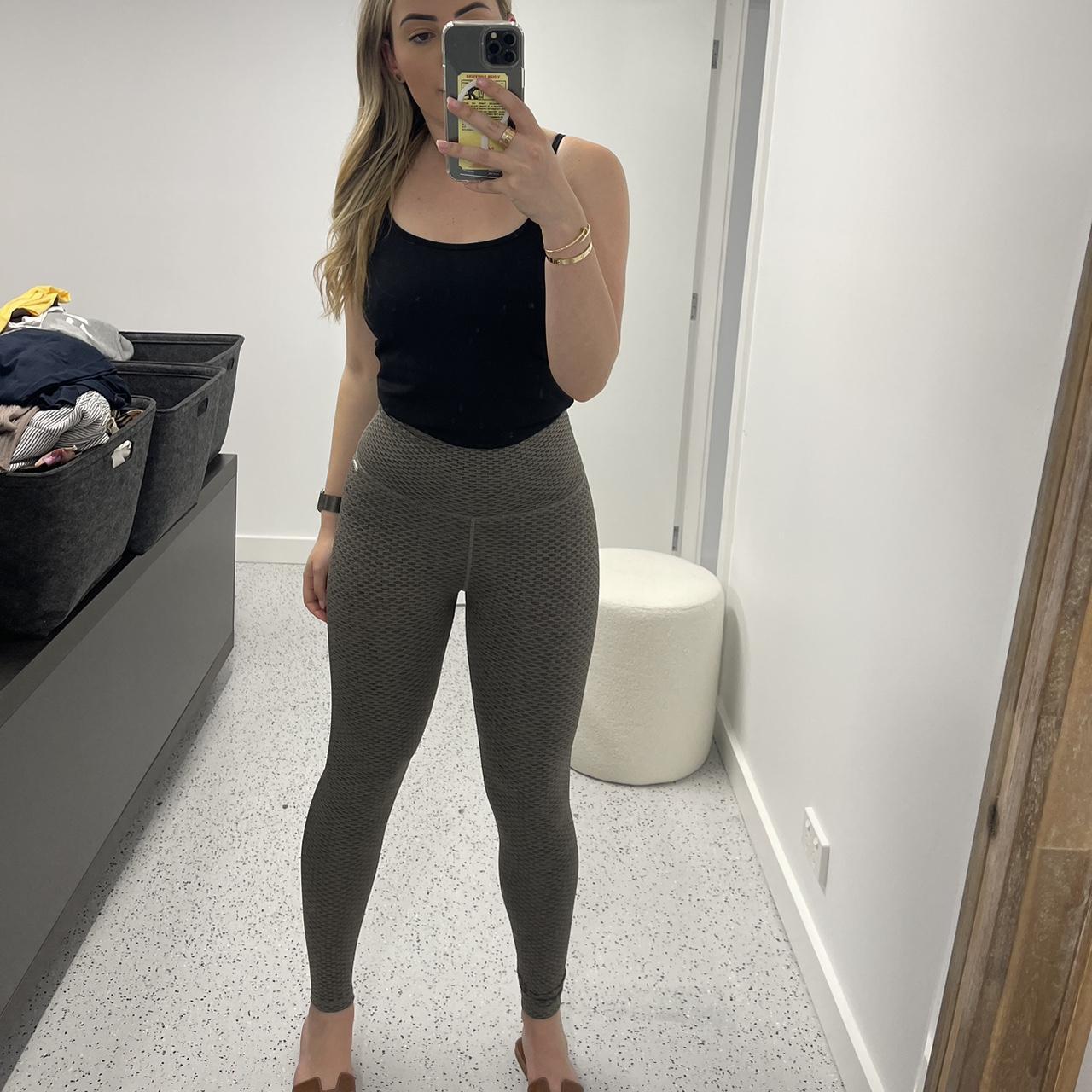 ECHT green leggings Size Small Never worn Depop