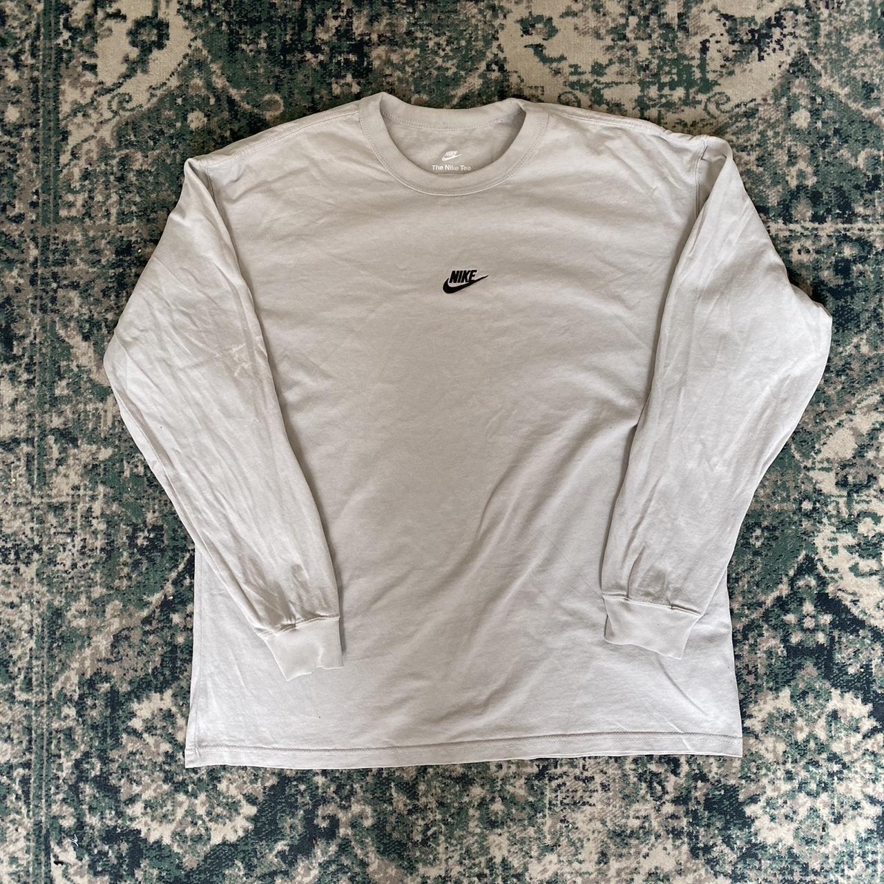 nike loose long sleeve shirt