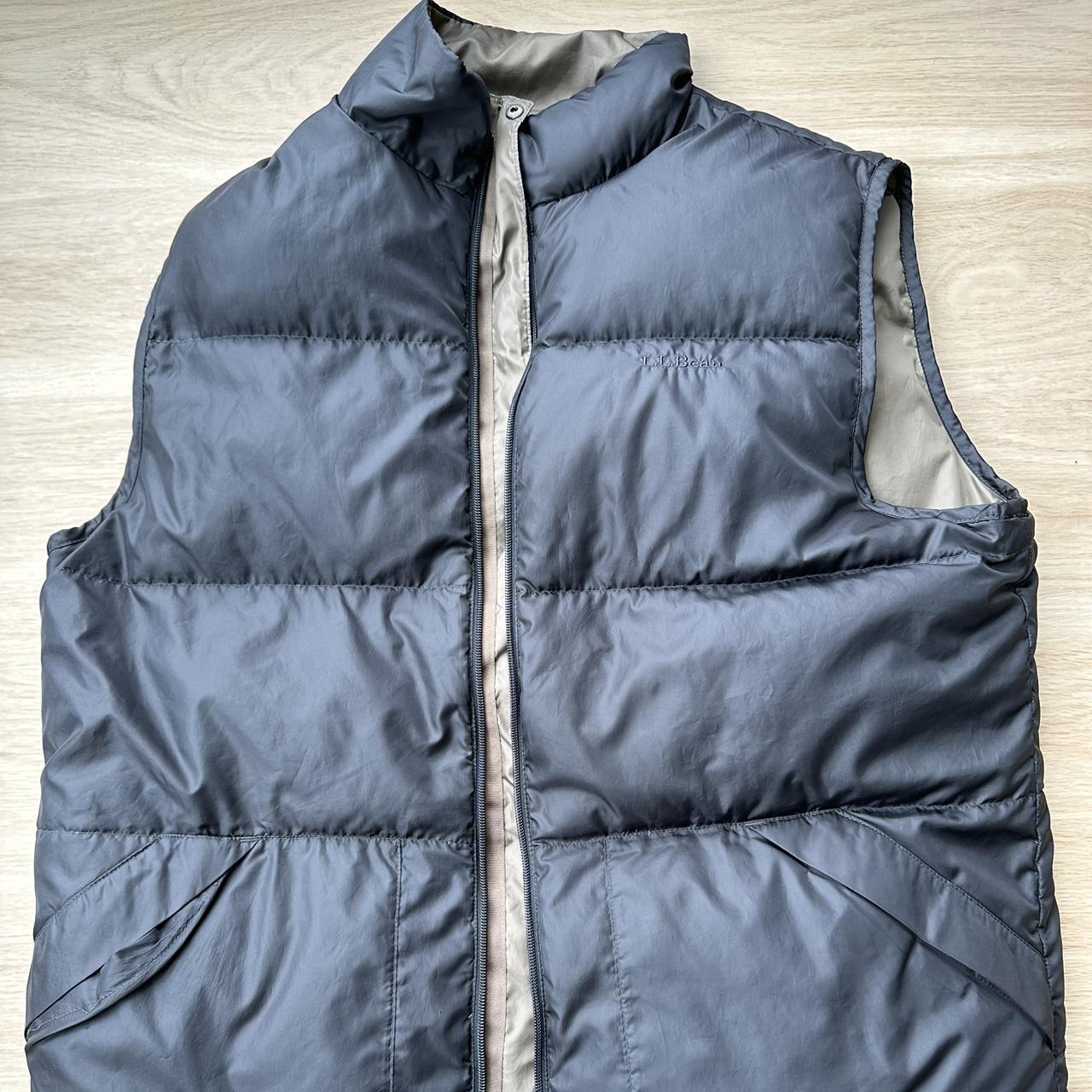 LL Bean puffer vest. this is a super comfy LL bean... - Depop