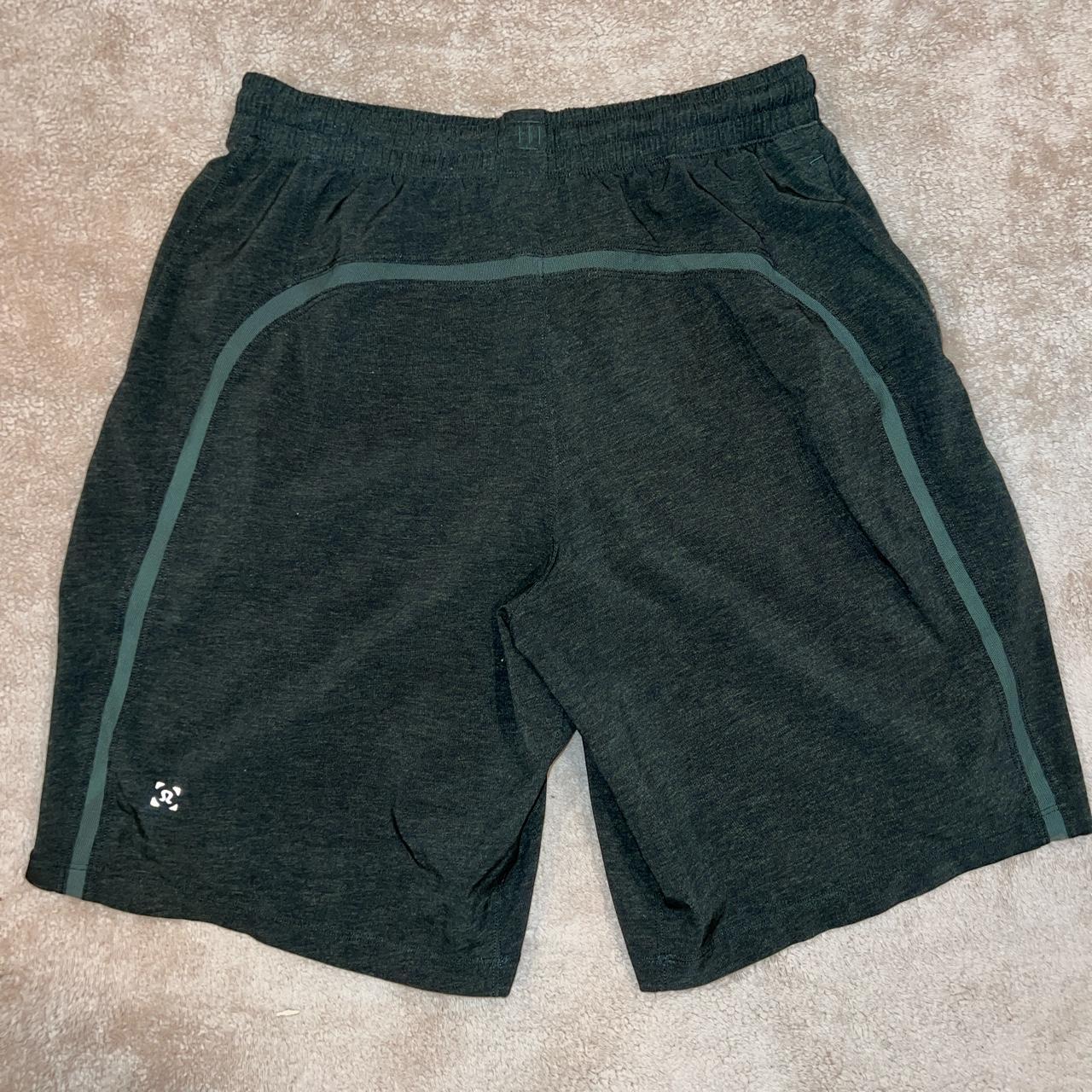 Lululemon Men's Green Shorts Depop