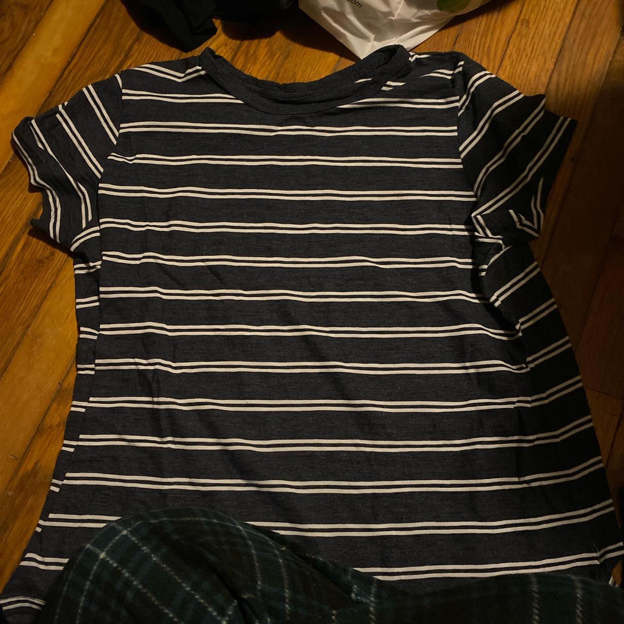item listed by th1ftyg1rl
