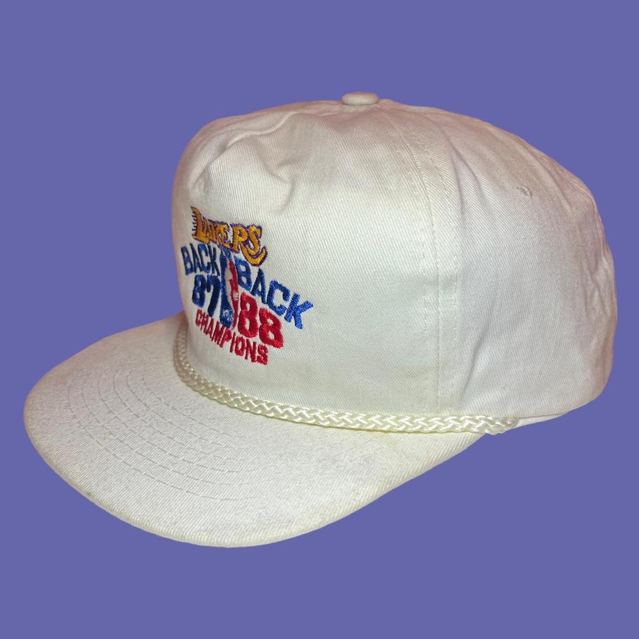 NBA Men's White Hat (2)
