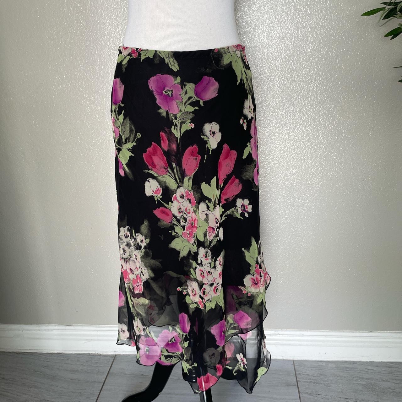 Y2K black midi skirt with floral designs 🖤💗 Ruffle... - Depop