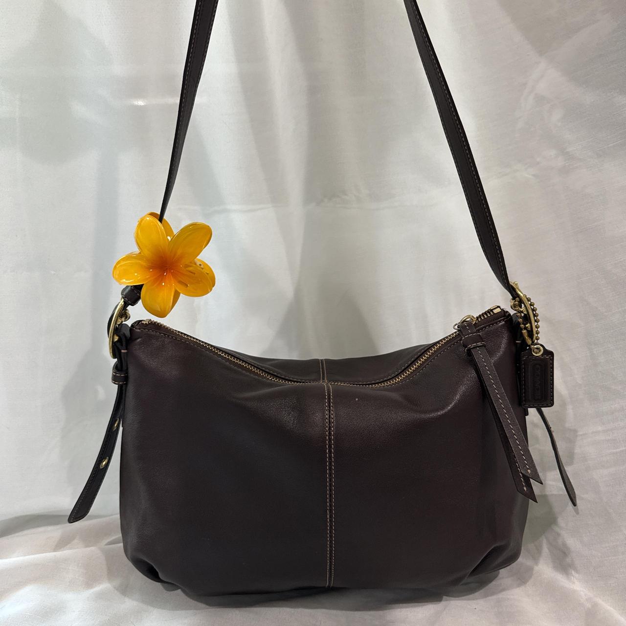 item listed by nadiamazeshop