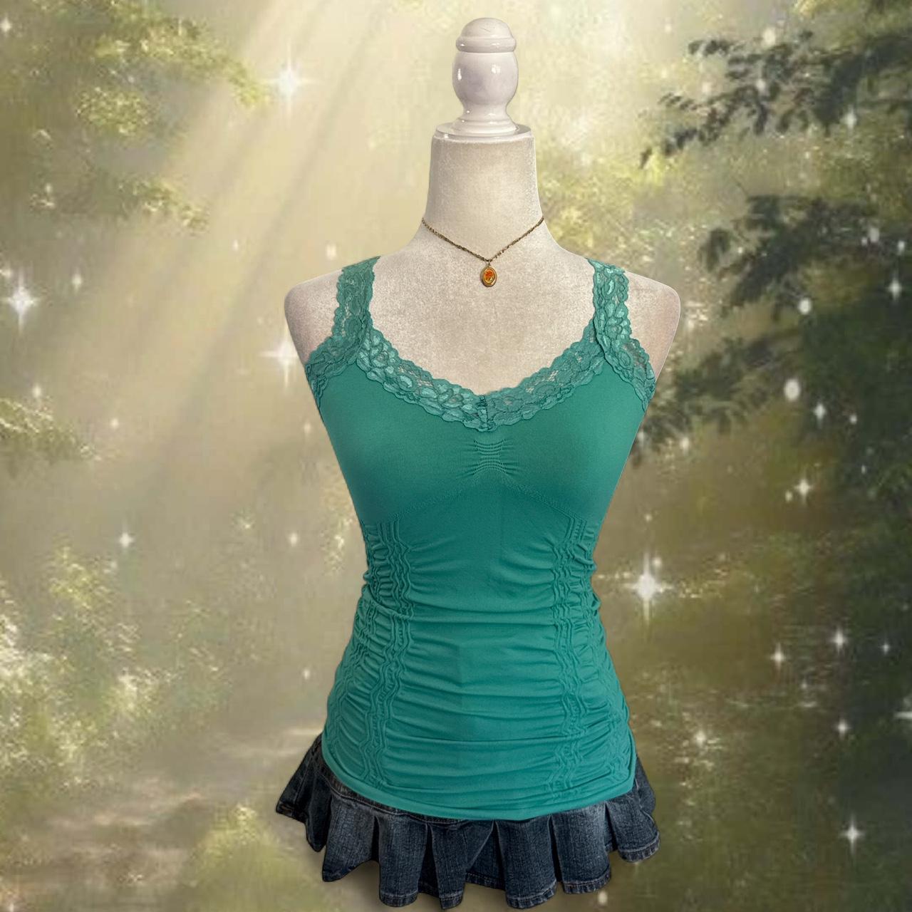 item listed by nadiamazeshop