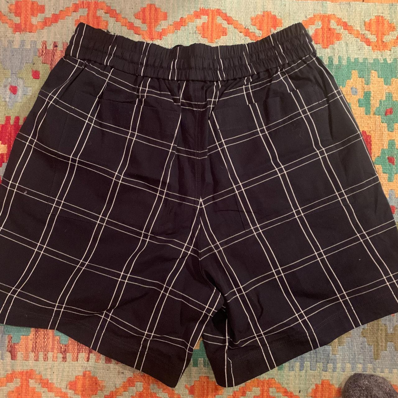 COS Men's Navy and White Shorts Depop