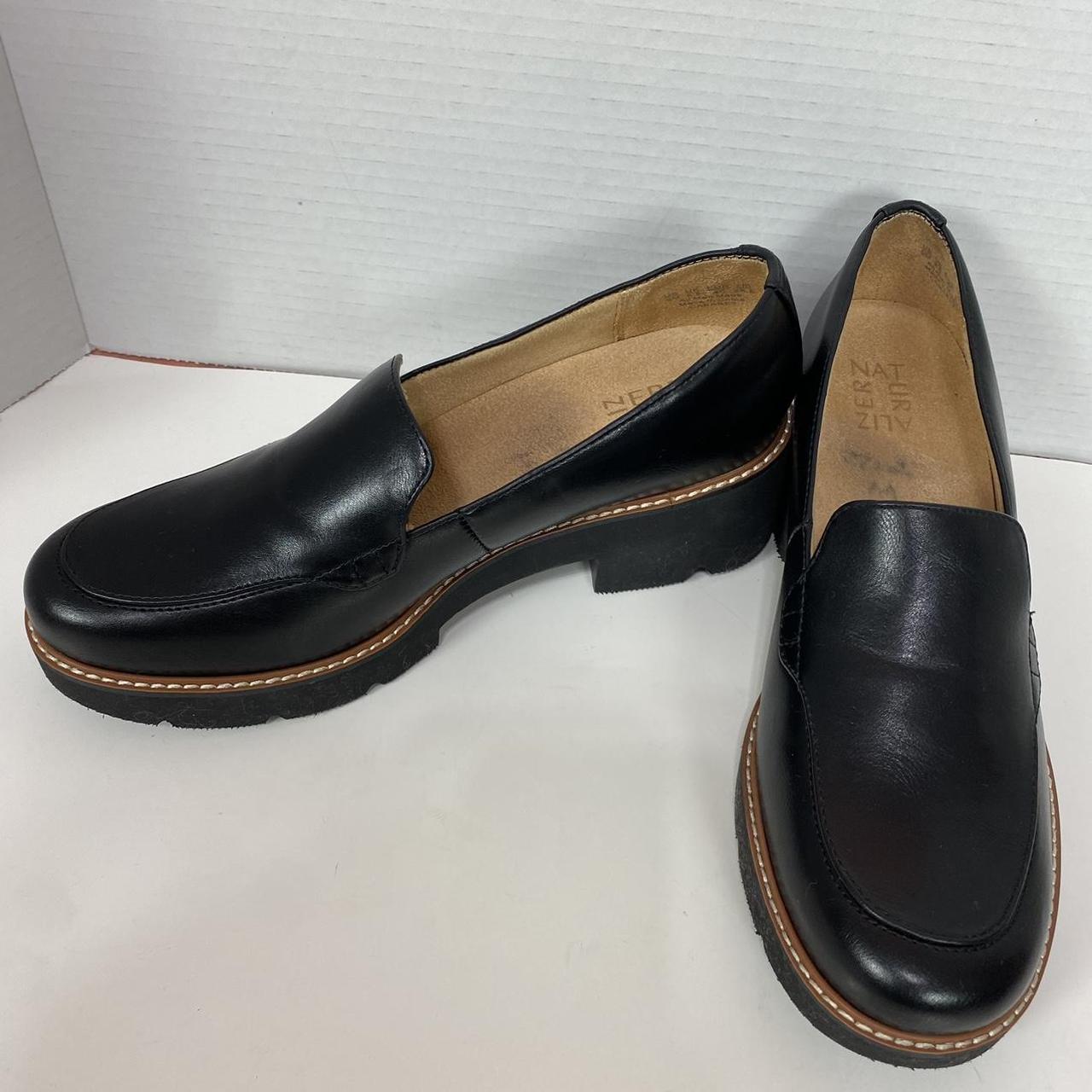 Woman's Naturalizer Cabaret Slip on loafers. Stylish... Depop