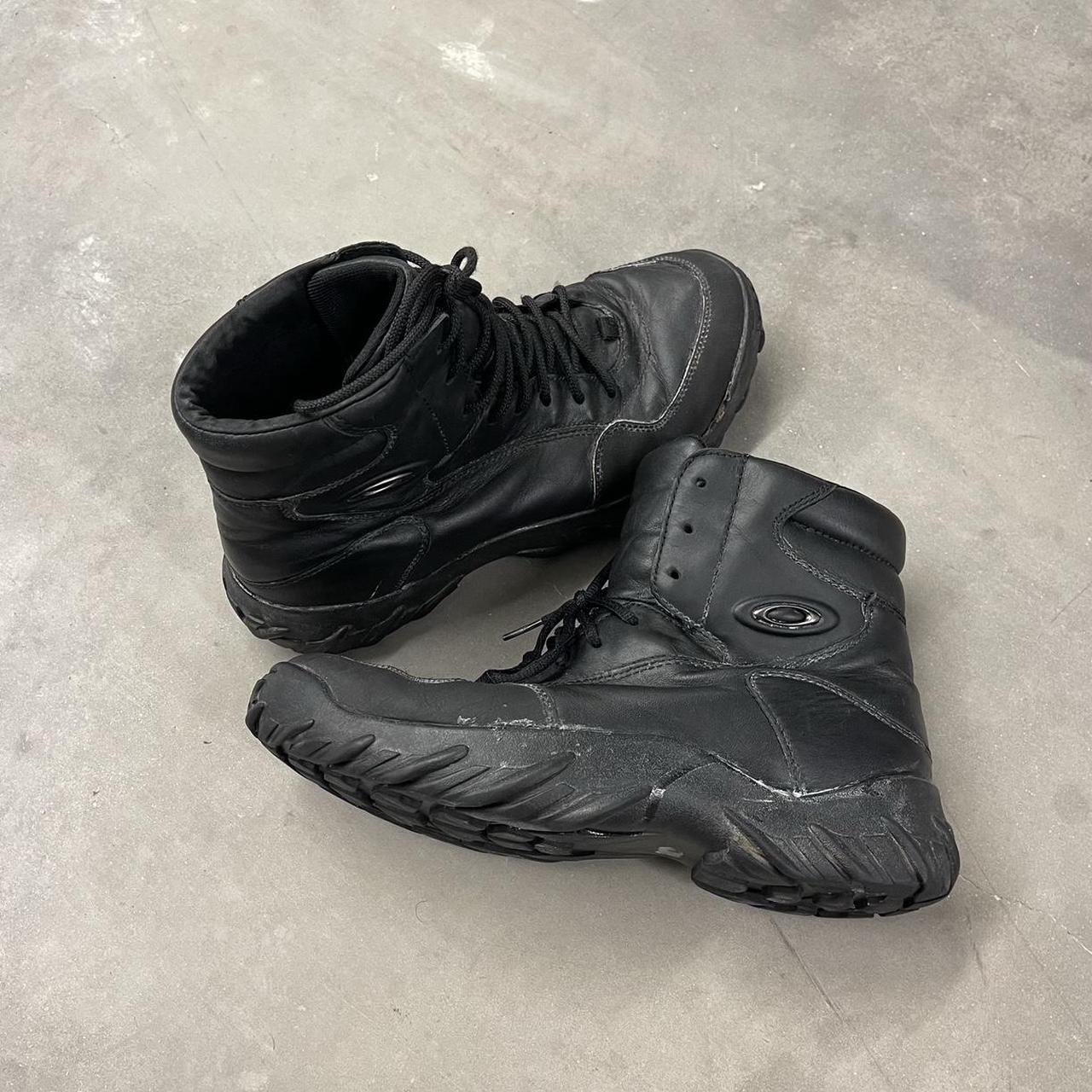 Oakley Men's Black Boots Depop