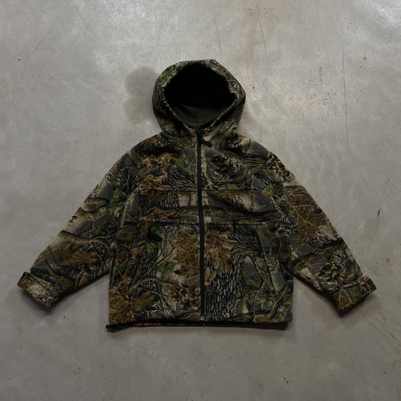 FOREST REAL TREE CABELAS FLEECE JACKET -... - Depop