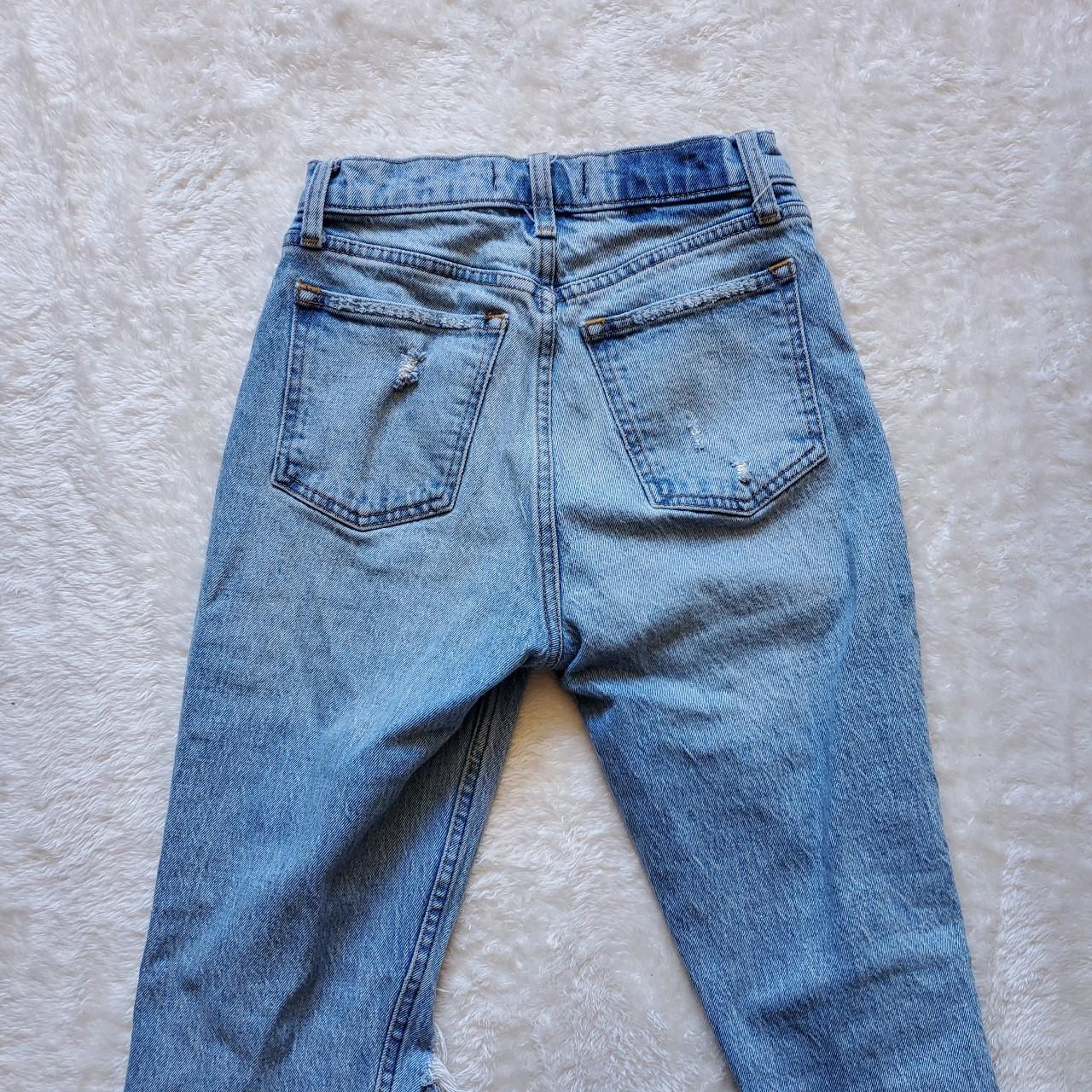 Abercrombie & Fitch Women's White and Blue Jeans Depop
