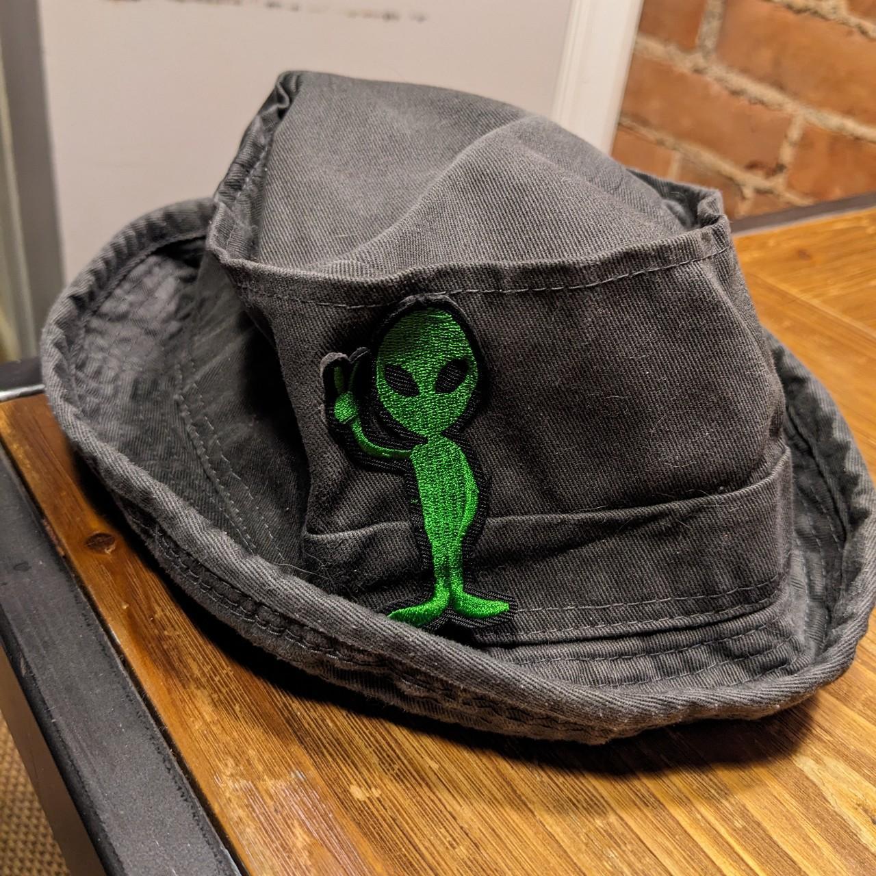 Bucket hat alien deals