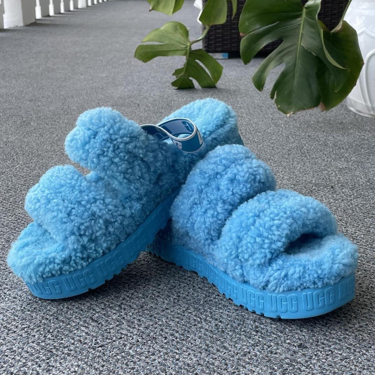 Blue discount fluffy uggs