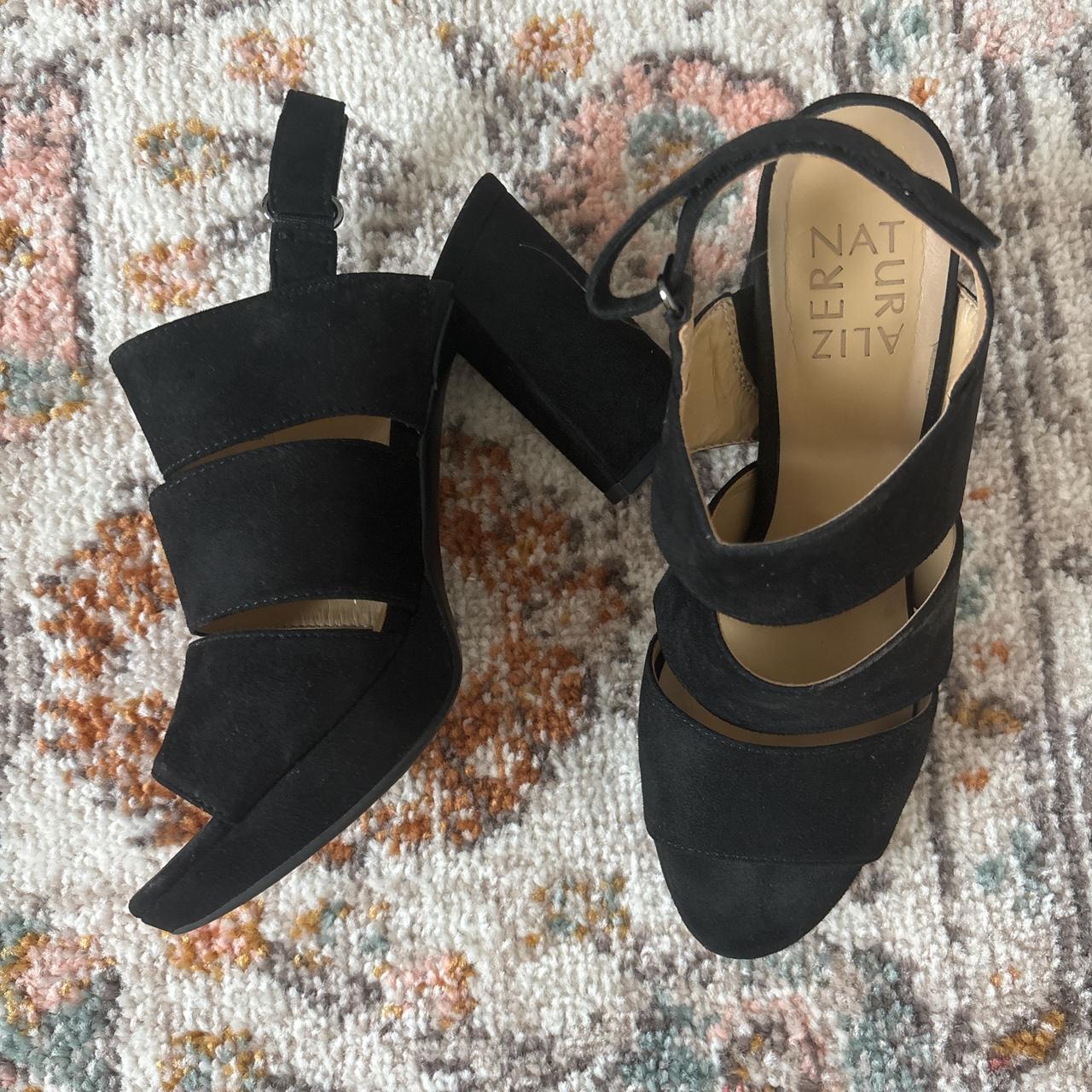 Naturalizer Women's Pumps Black US – Black suede