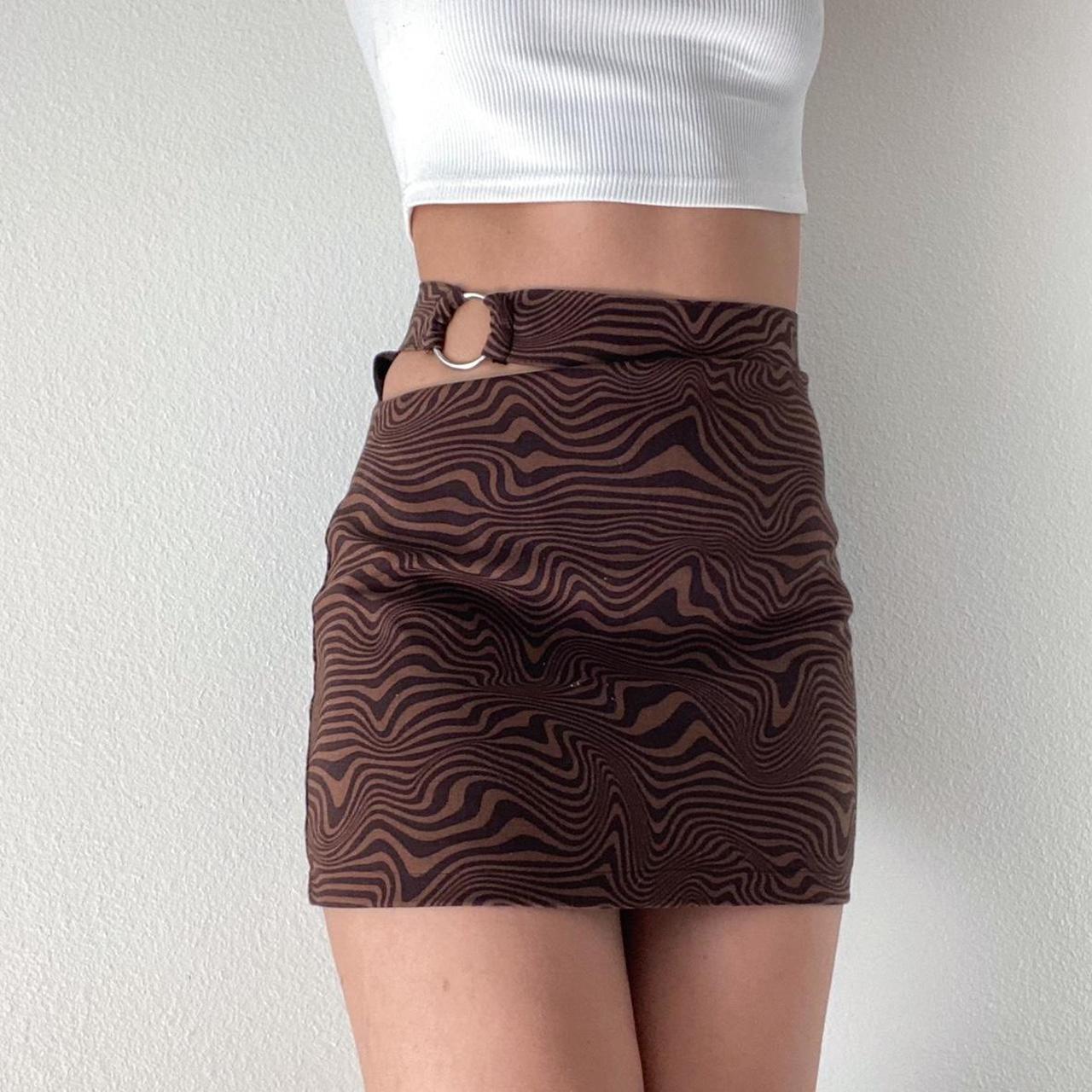 H&M brown mini skirt! wavy pattern mini skirt with... Depop