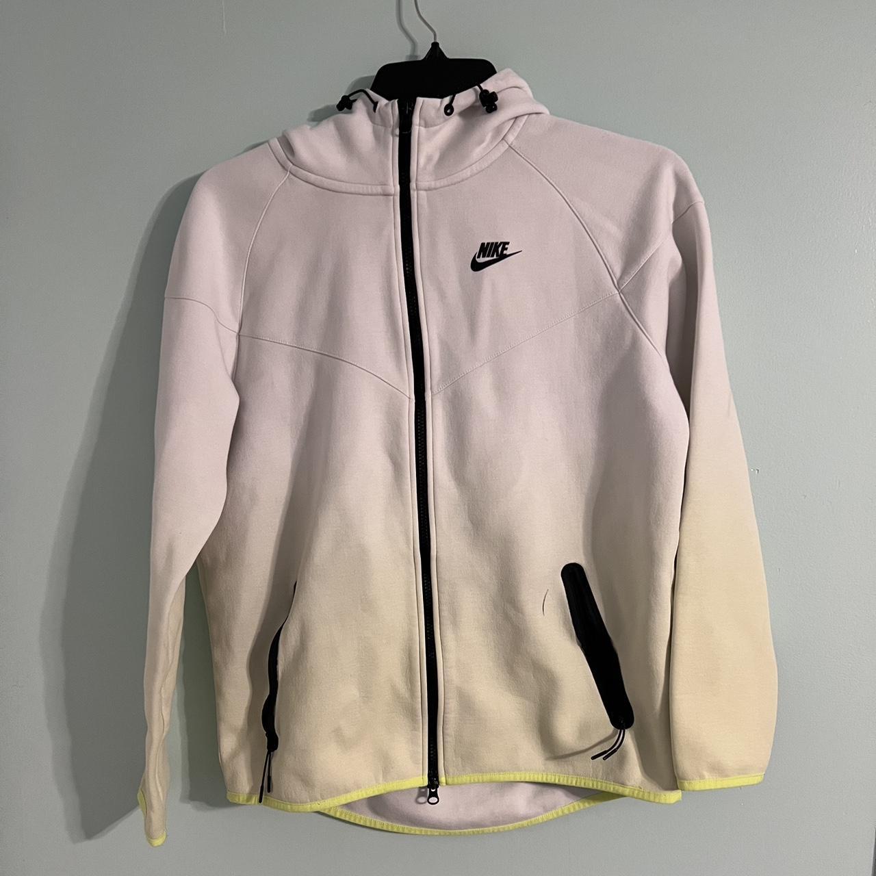 nike white fleece jacket