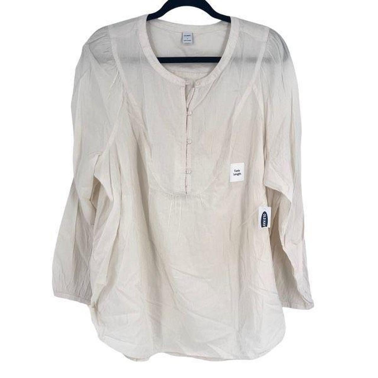 Old Navy Women's Puff Sleeve Crew Neck Henley Depop