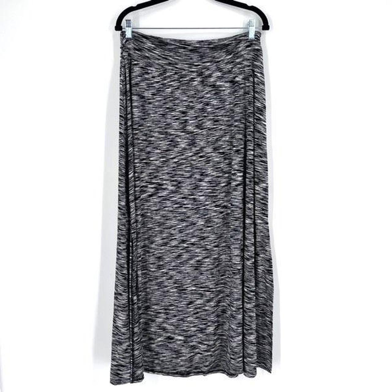 Black colour maxi outlet skirt zebra grey