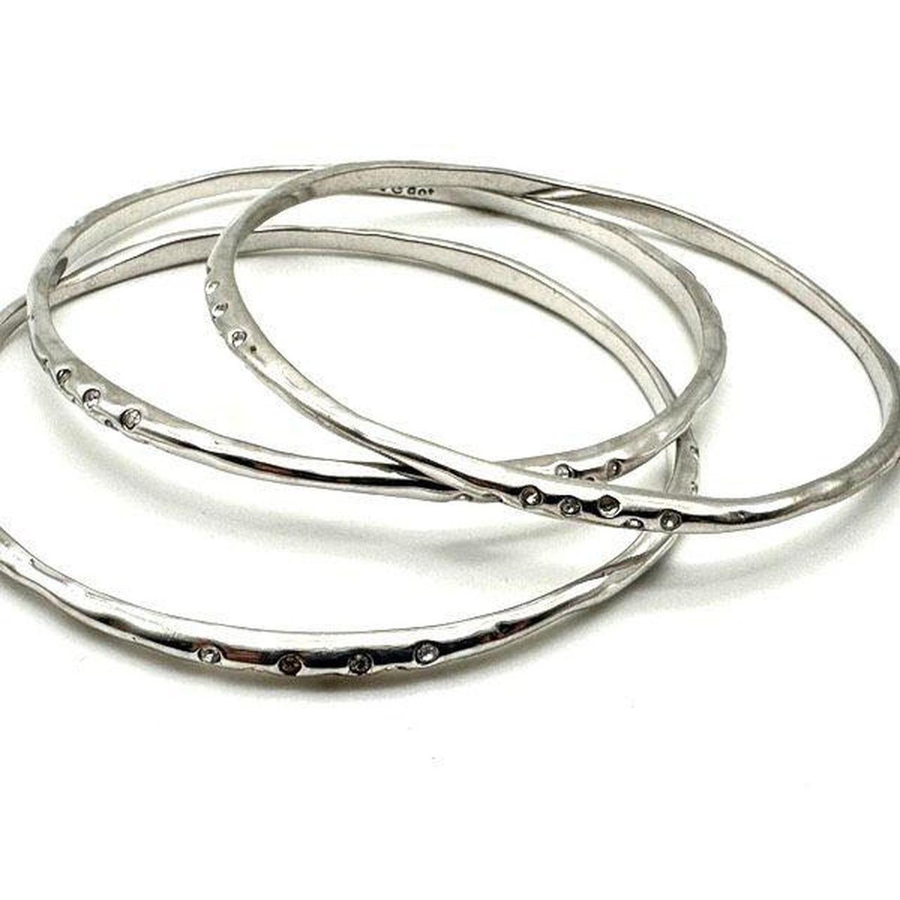 CRYSTAL DOT BANGLE SILVER CRYSTAL DOT BANGLE SILVER