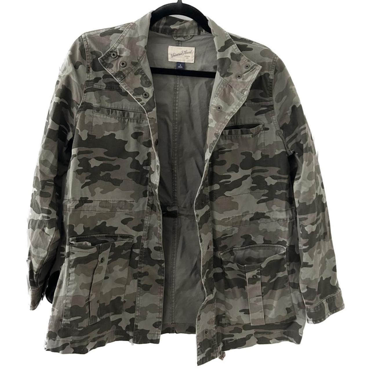 Universal thread camo sales jacket