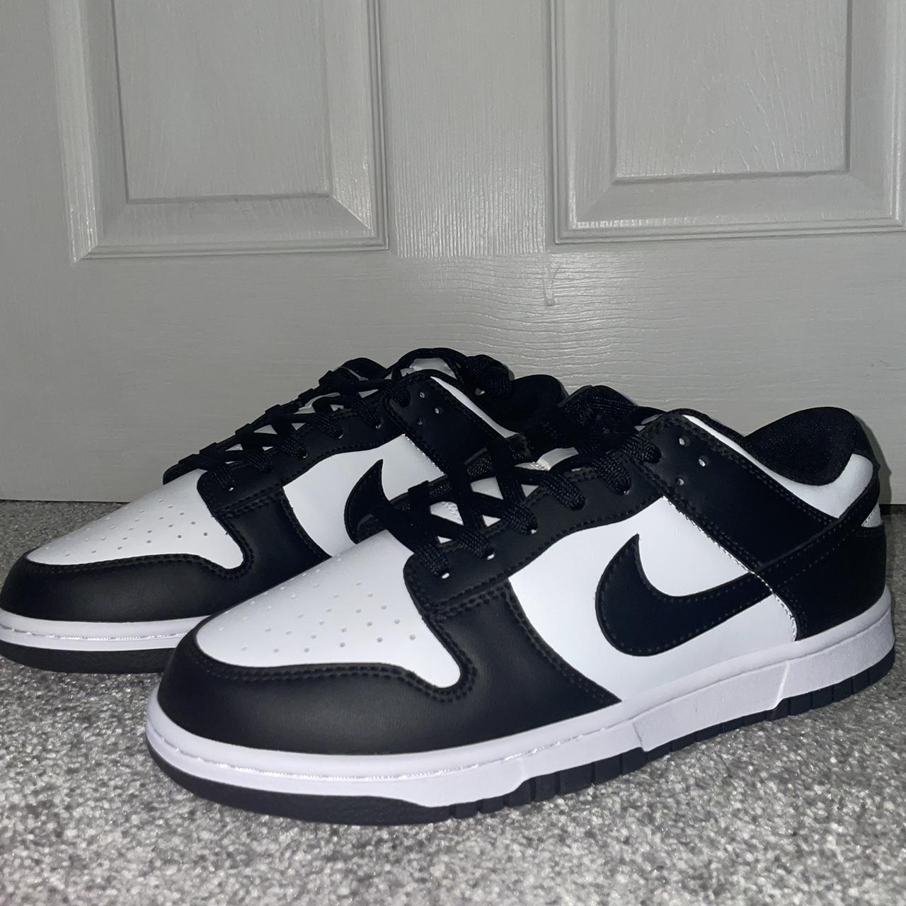 Nike Men's Black and White Trainers | Depop