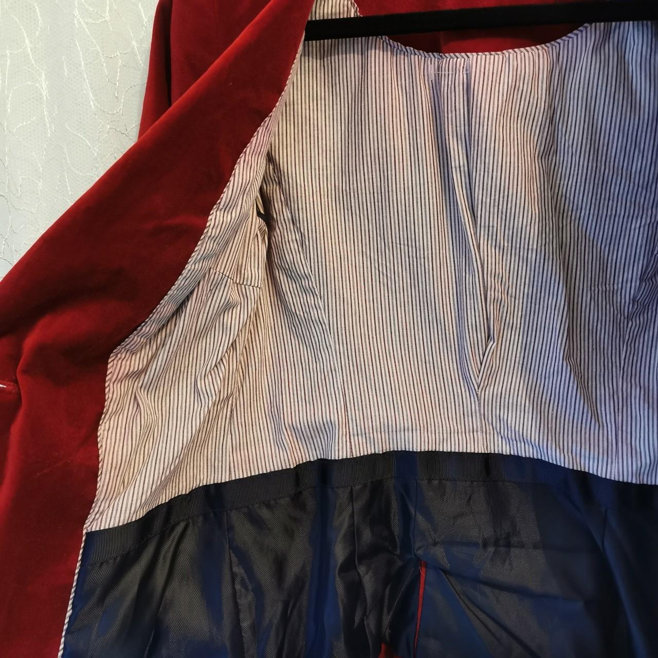 Zara Red Velvet Blazer 🖤Size xs fits like a size... Depop