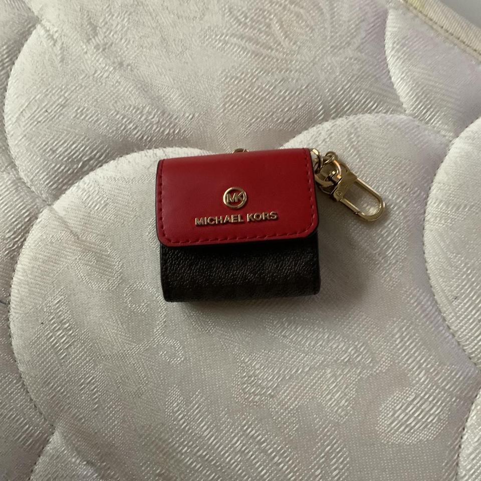 Gucci airpod-case - Depop