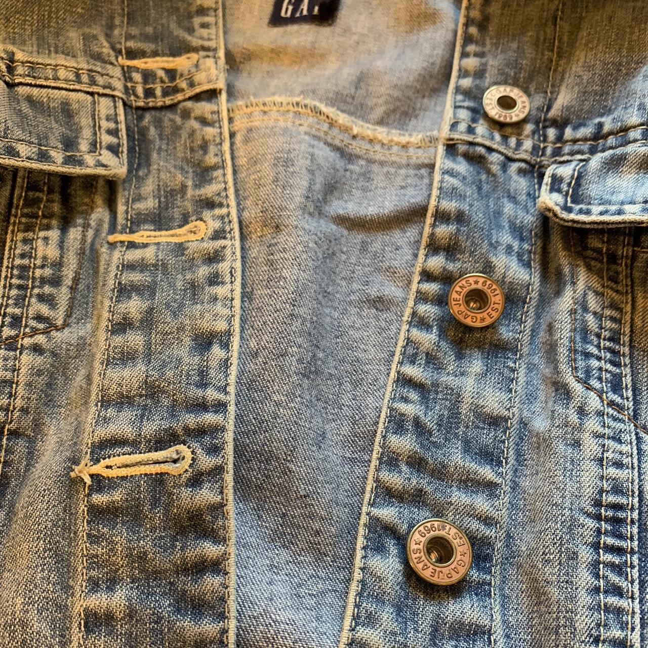 Gap denim jacket Looks great with summer... - Depop