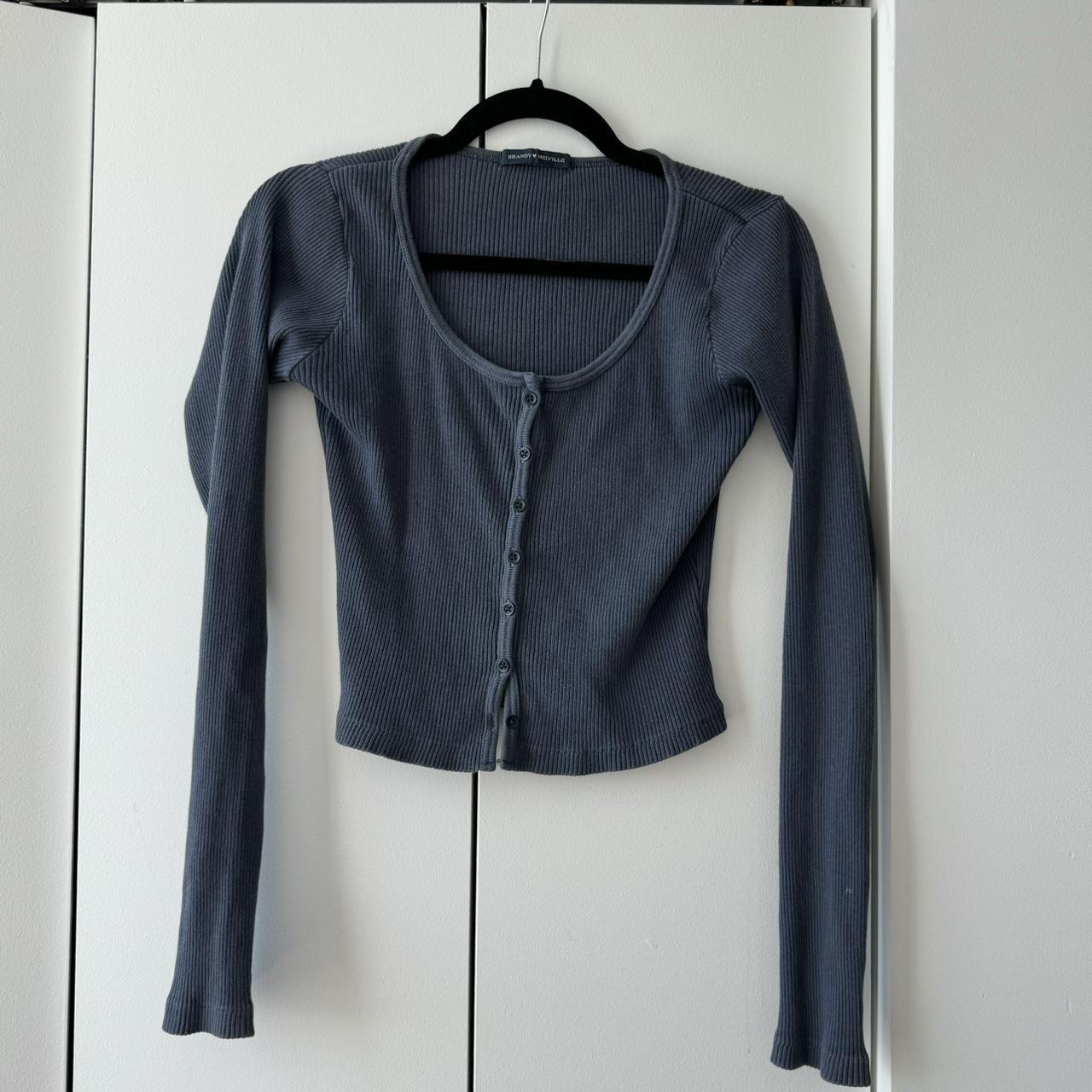 item listed by emszzz
