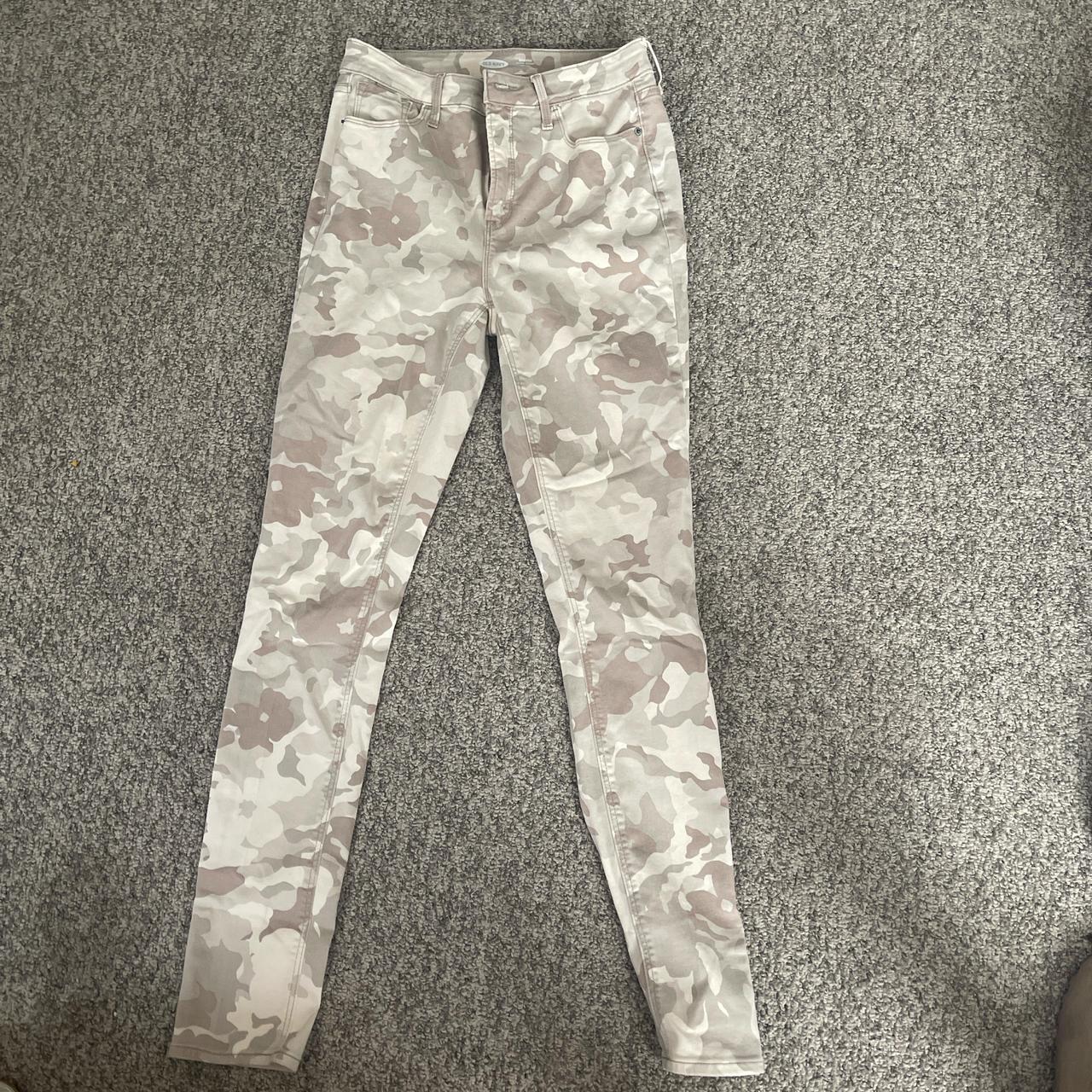 Old navy camo pants womens best sale