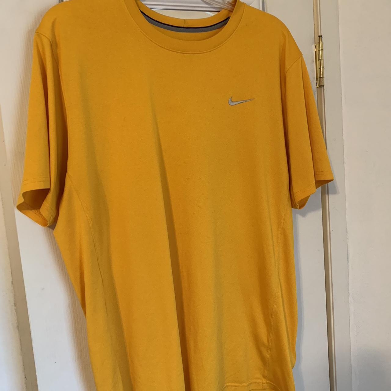 mens yellow nike t shirt