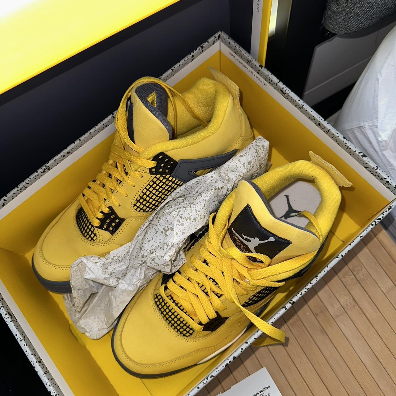 Air Jordan Retro Lightning (2021) is one of