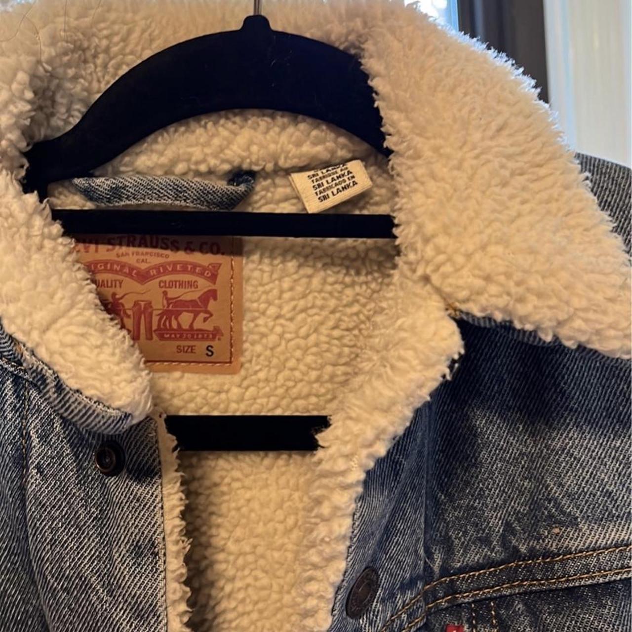 Levi's 2025 fluffy jacket