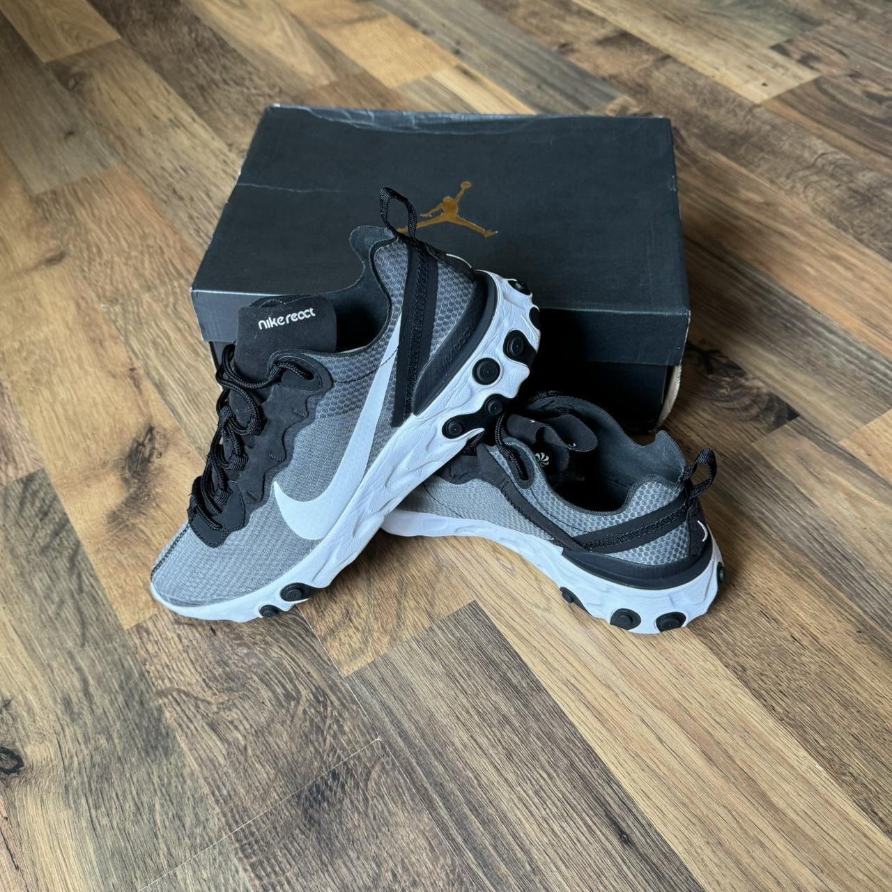 mens nike element trainers