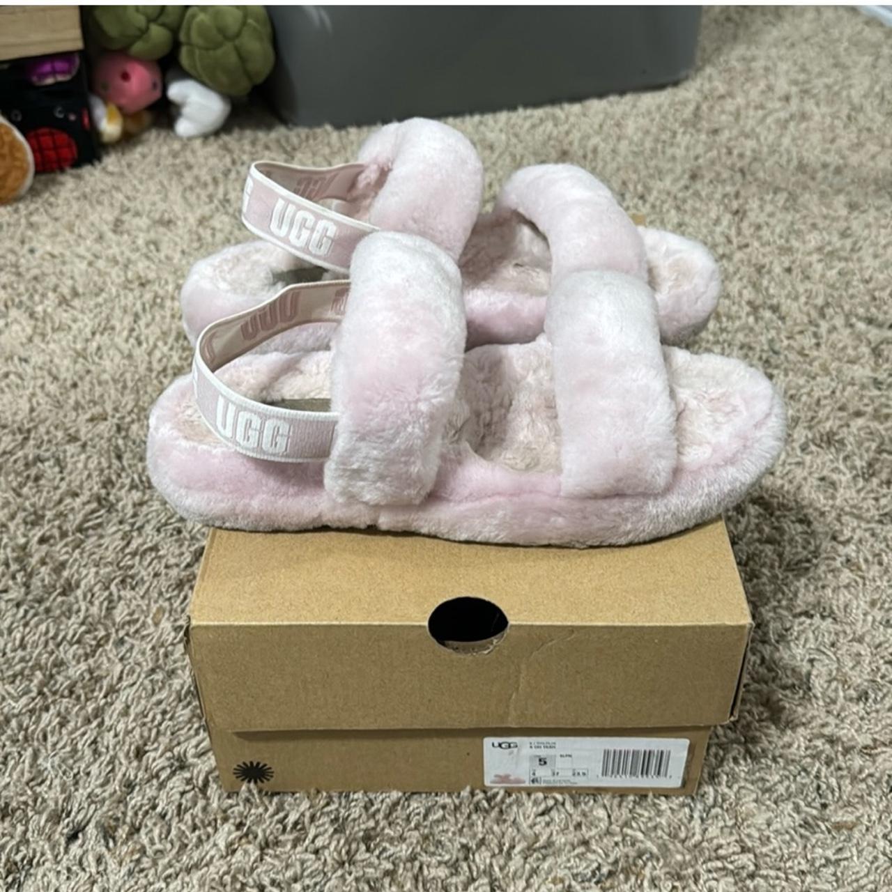 Ugg hot sale slippers 6.5