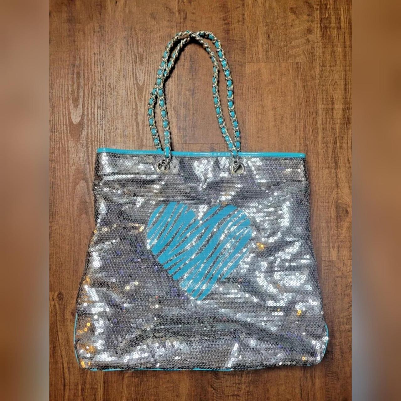 Betseyville online Tote