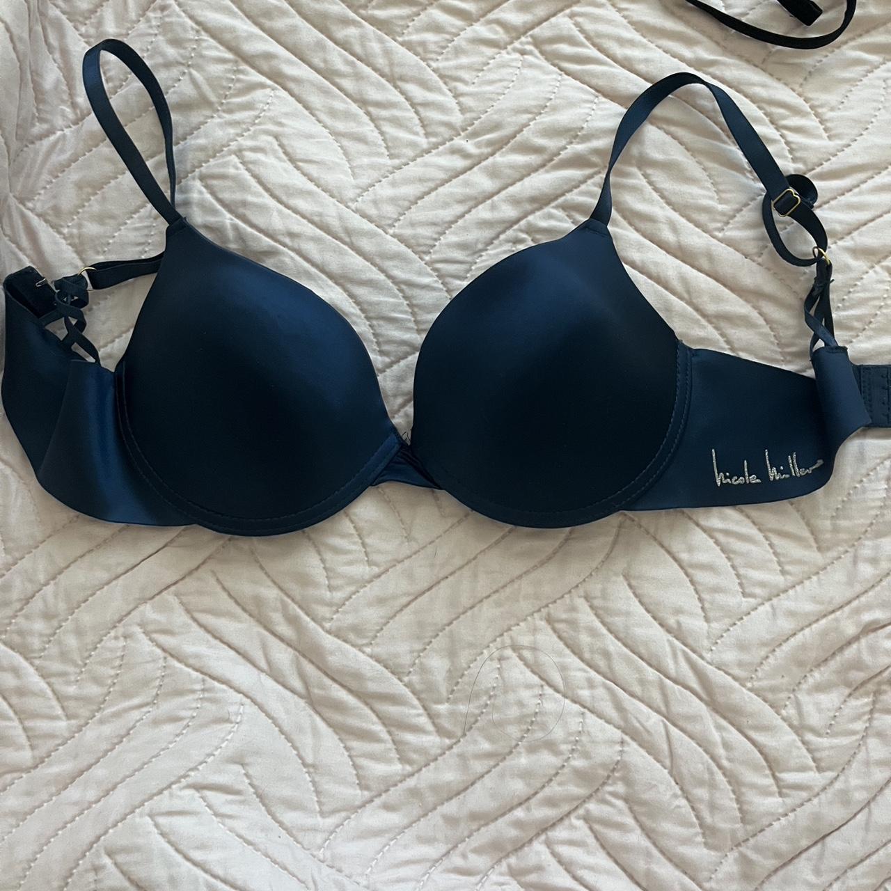 item listed by kleighsalem