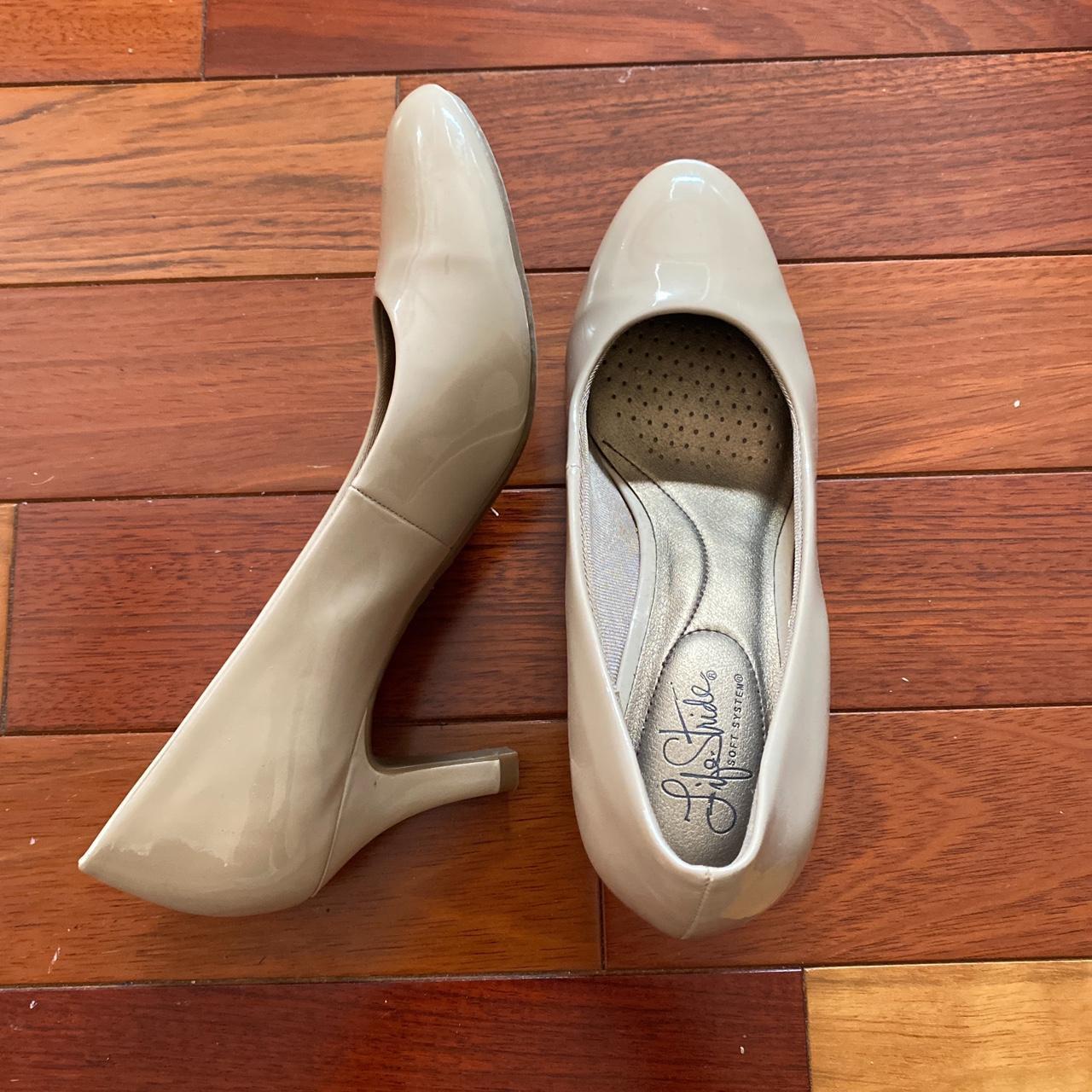 Lifestride on sale taupe pumps