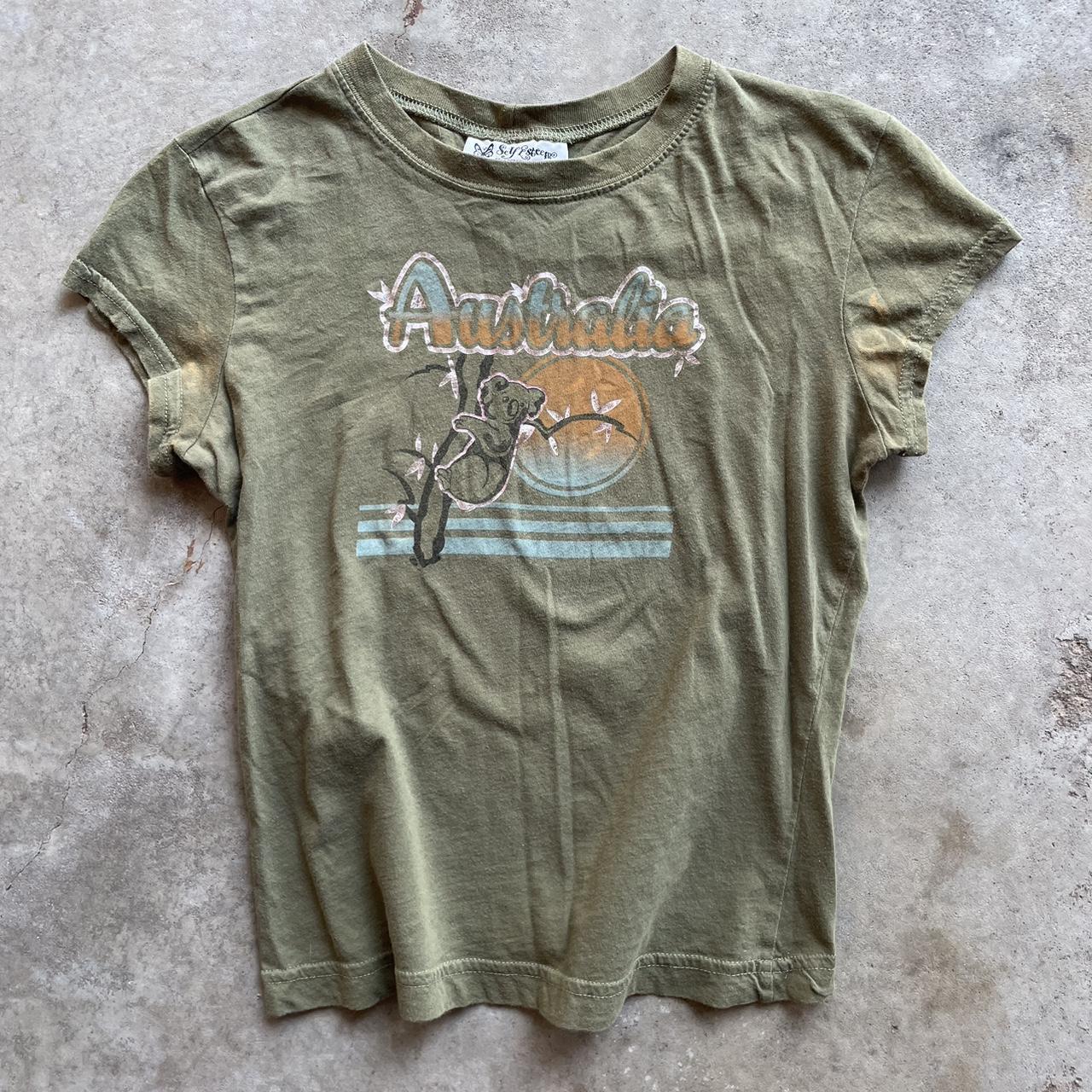 Women's Khaki and Green Tshirt Depop
