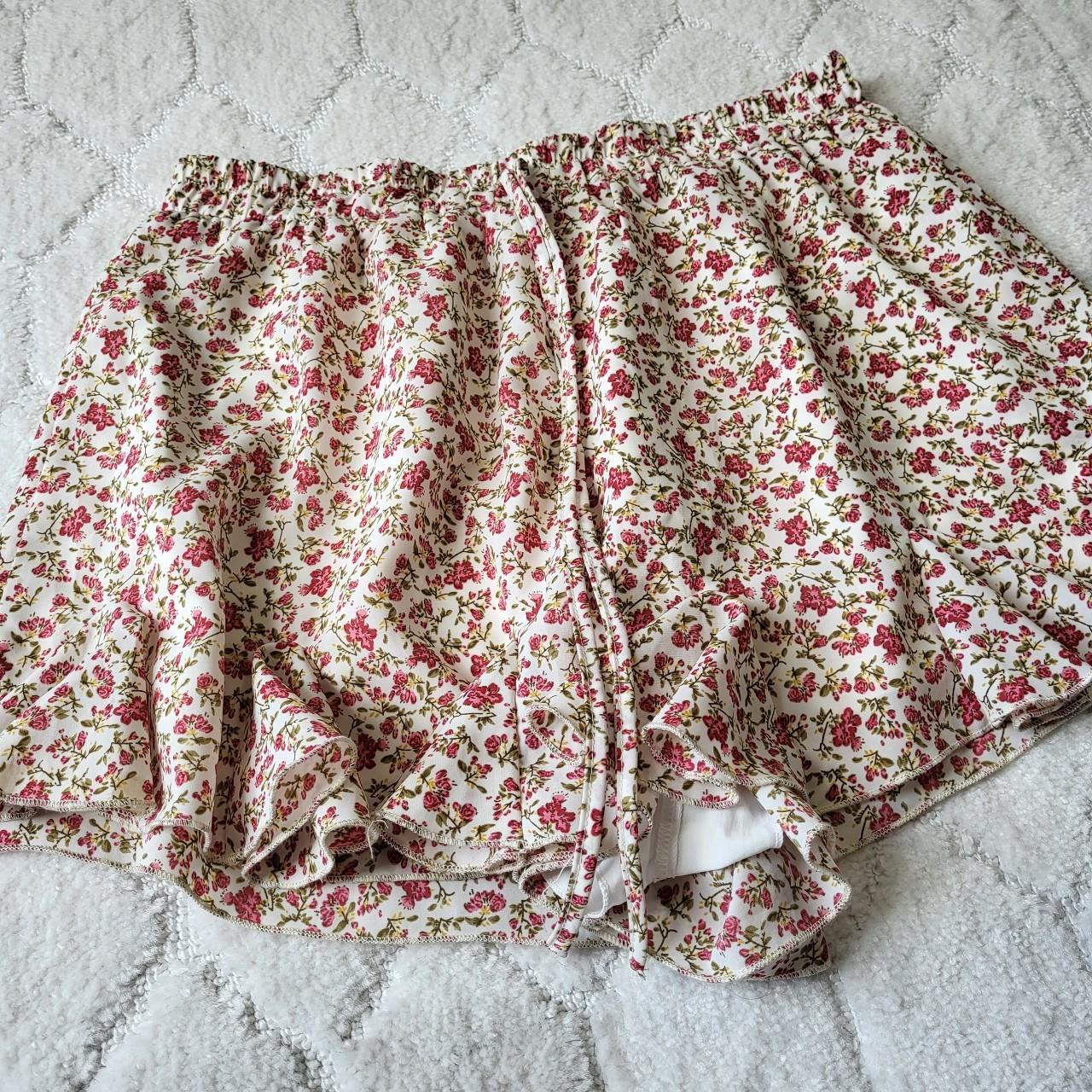 white and pink dainty flower pattern ruffle shorts... - Depop