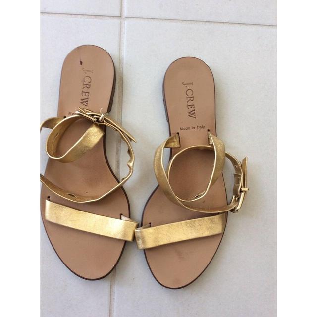 J crew cheap gold flip flops