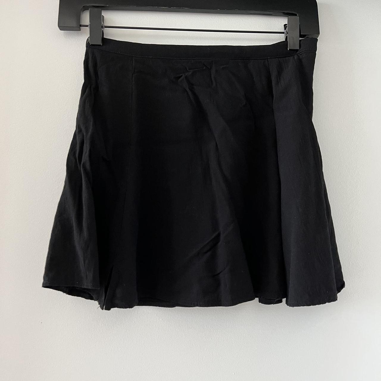 Reformation mini skirt - Depop