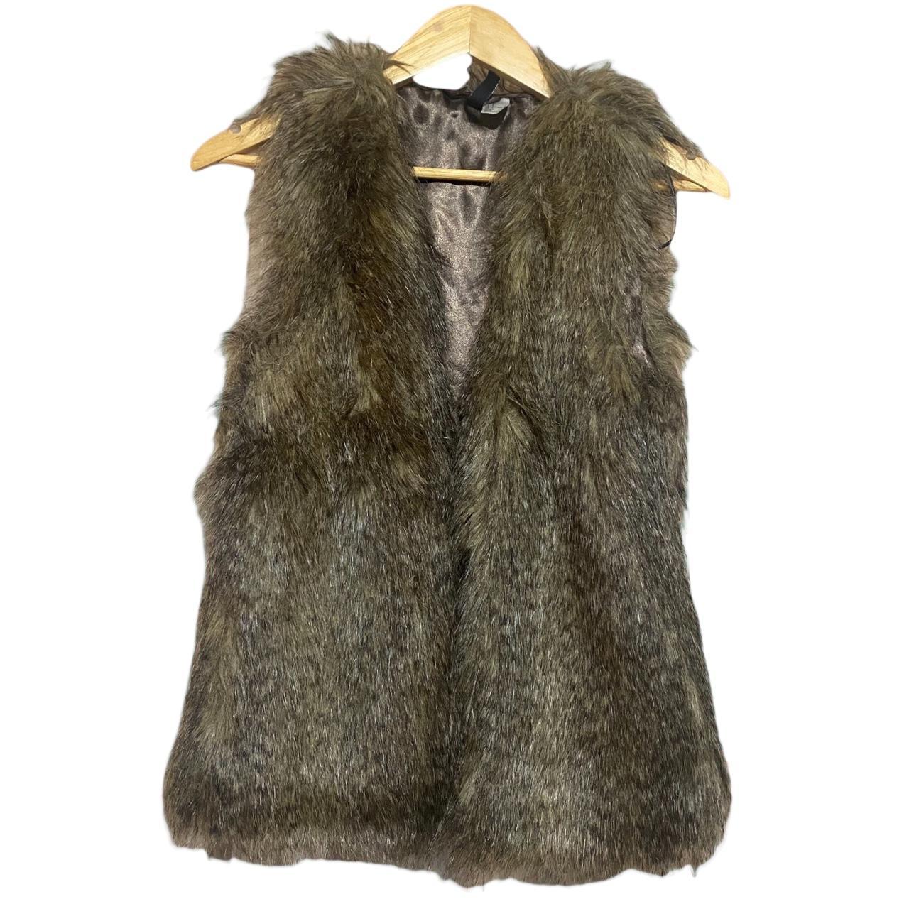 FAUX FUR VEST brand Depop