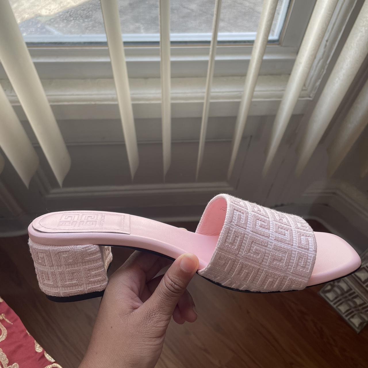 サンダル・ミュール Givenchy Pastel pink leather G Clog mules 0400019297242_BLACK?wid=600&